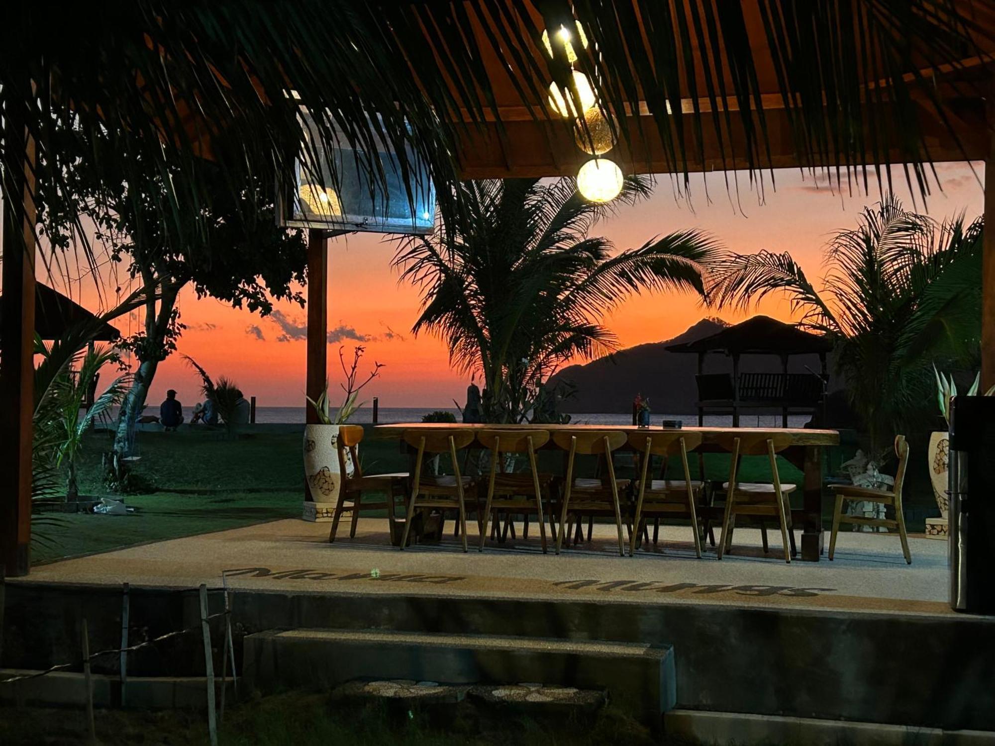 Mama Nings Beach Hotel Sekongkang Экстерьер фото