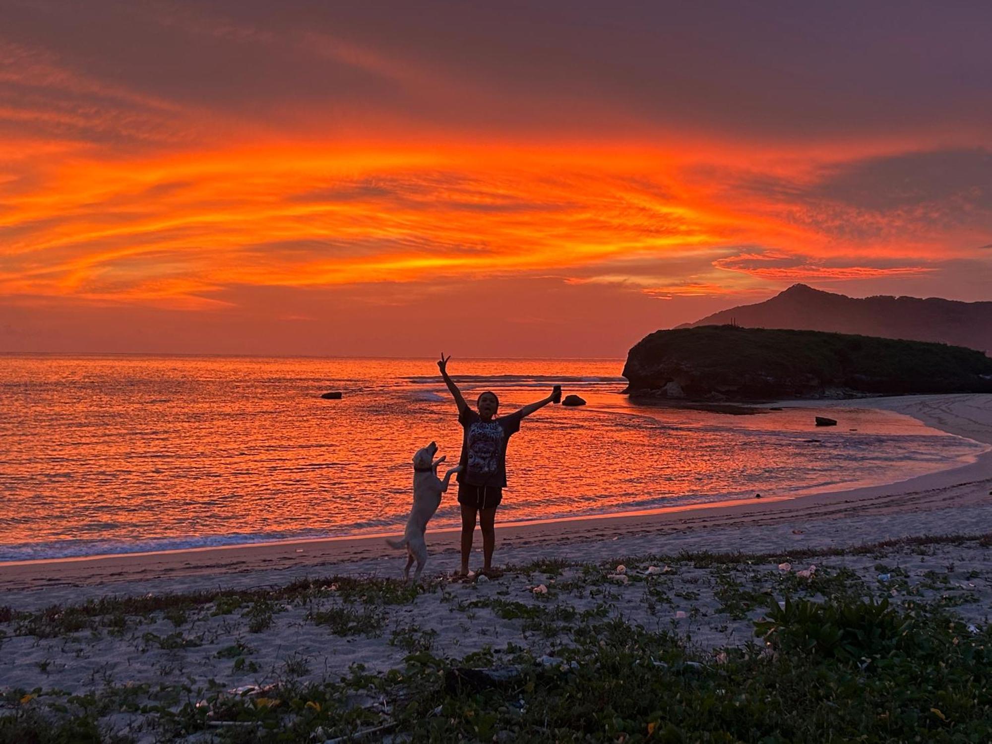 Mama Nings Beach Hotel Sekongkang Экстерьер фото