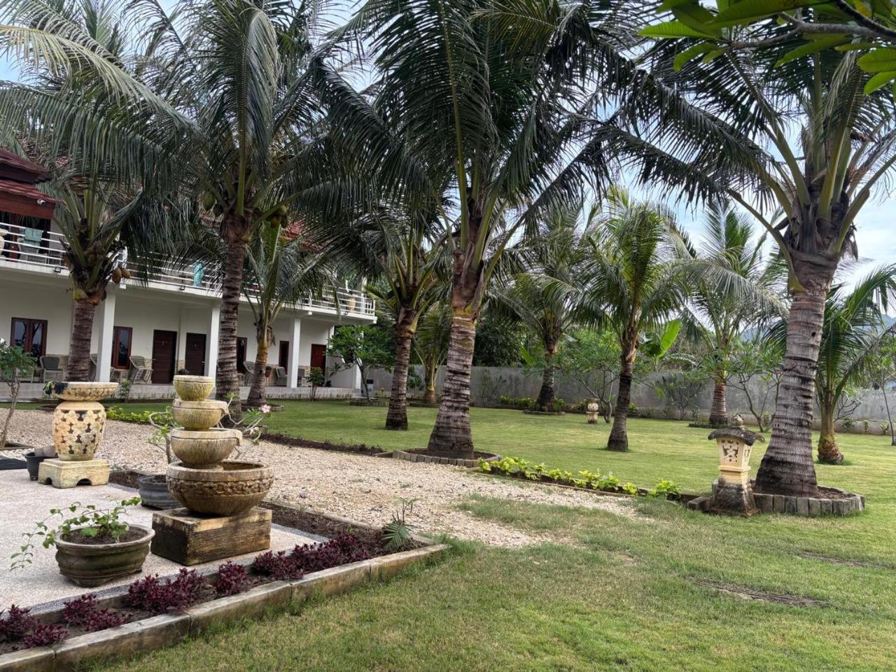 Mama Nings Beach Hotel Sekongkang Экстерьер фото